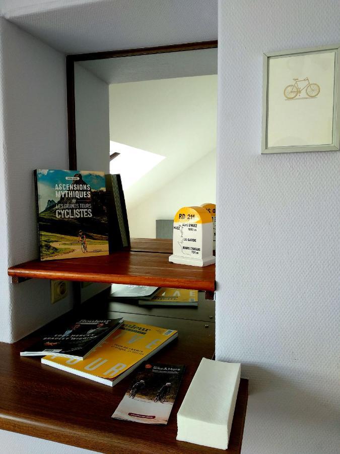 Les2Sources Bike-B&B Rochefort Bagian luar foto
