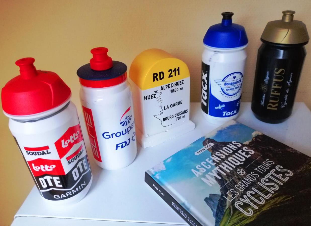 Les2Sources Bike-B&B Rochefort Bagian luar foto